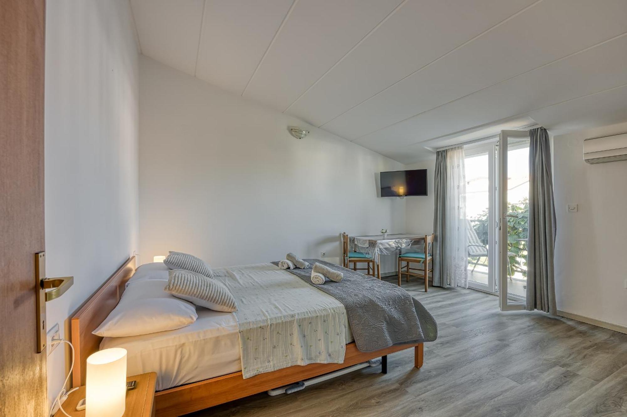 Apartments Orbanic Ровінь Екстер'єр фото